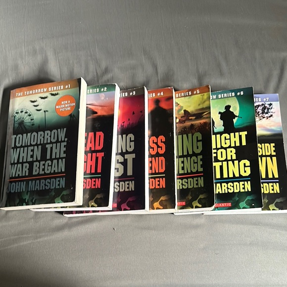 Book Series Collection - Picture 2 of 9